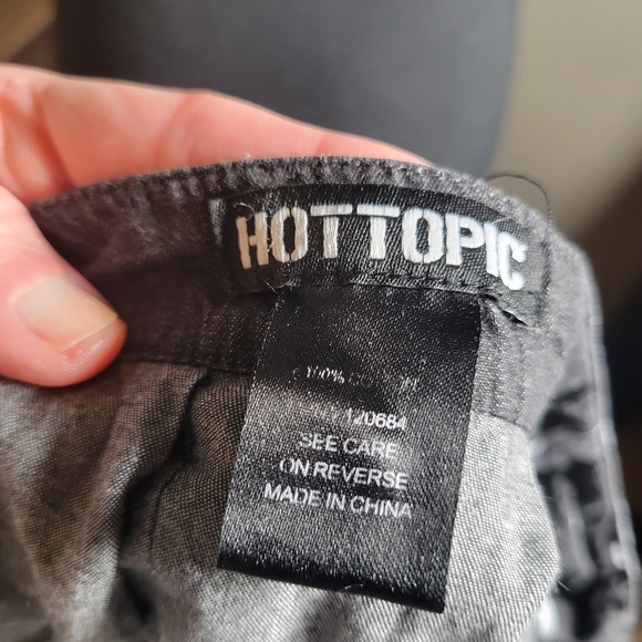 HOT TOPIC CELESTIAL MOON AND STARS PLEATED SKIRT - Picture 8 of 8